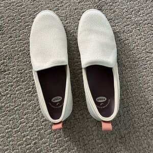 Dr Sholls dreamy knit shoe